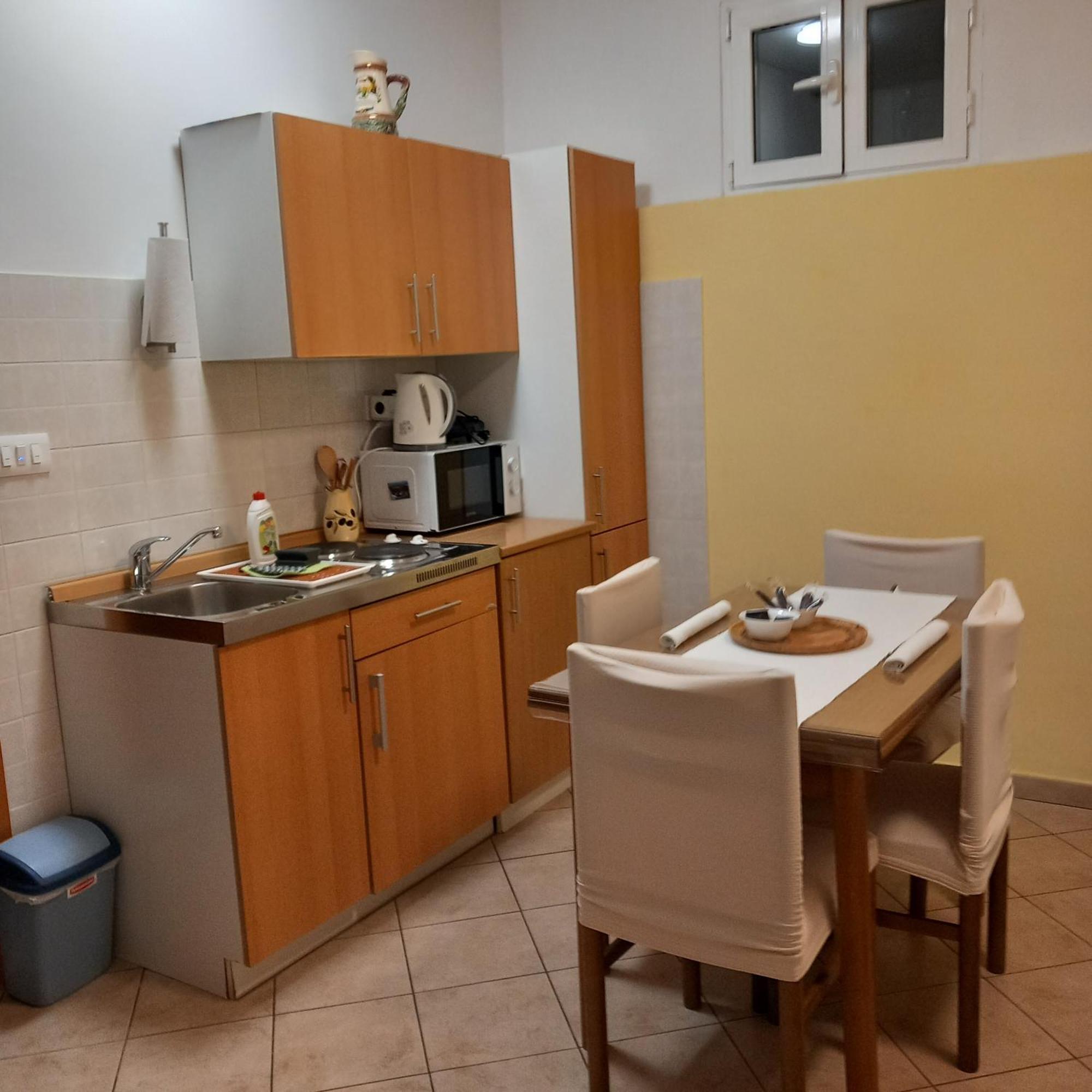 Apartmani Bozic-Omišalj Eksteriør billede